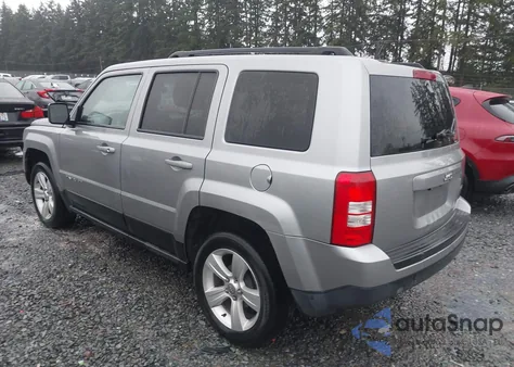 2015 Jeep Patriot Latitude z USA, uszkodzony, nr VIN 1C4NJPFB0FD297700